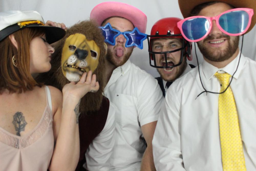 Laura & Oliver | View more photos from the event at gallery.myphotoboothexperience.co.uk/u/MyPhotoBoothExperienceLtd/Laura-Oliver